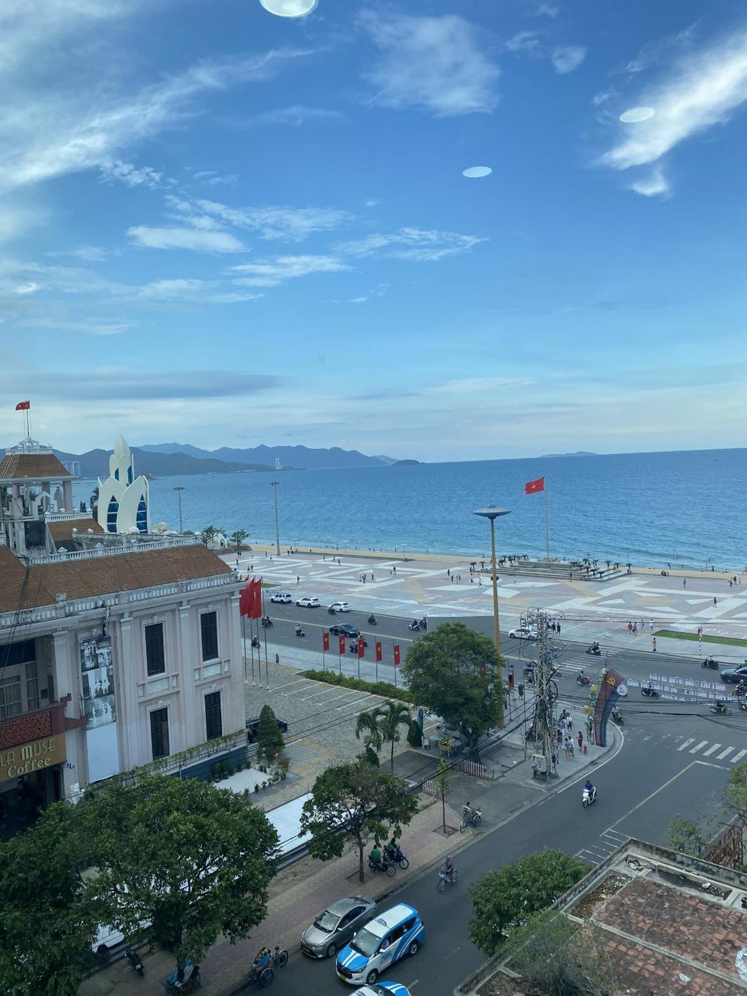 Happy Light Central Nha Trang Hotel Exterior photo